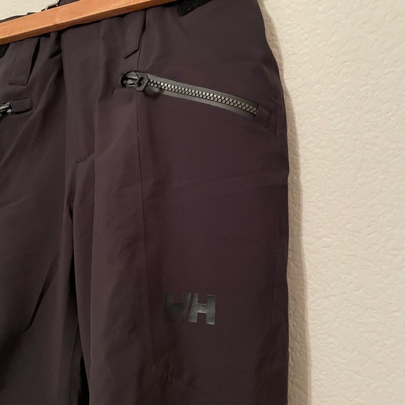 Like NEW Helly Hansen Insulted Pants 🖤 - Picture 2 of 5